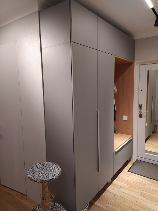 Прихожая серый комби.