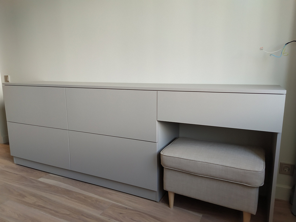 Тумба в спальню