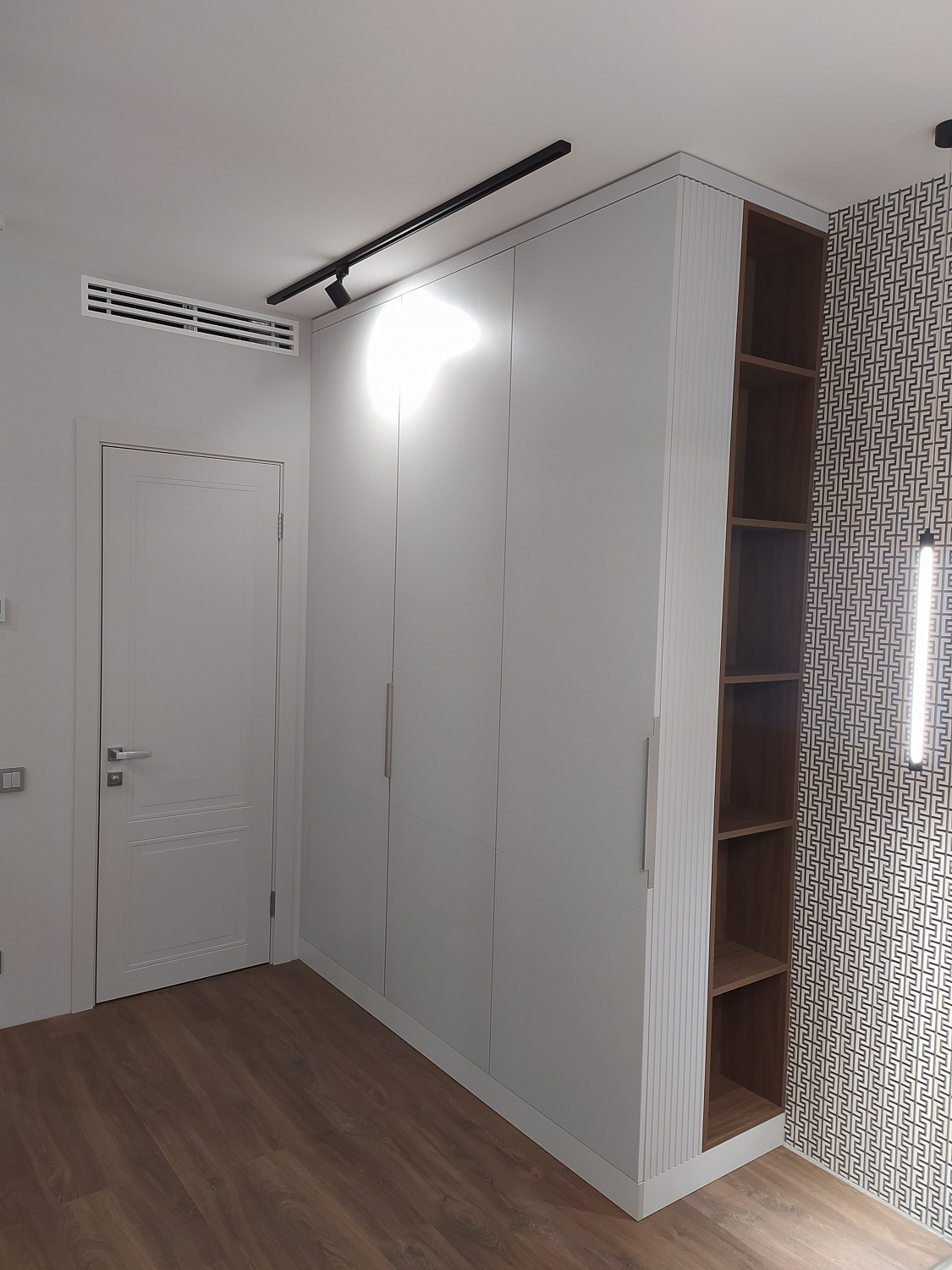 Мебель в спальню комбинированная 