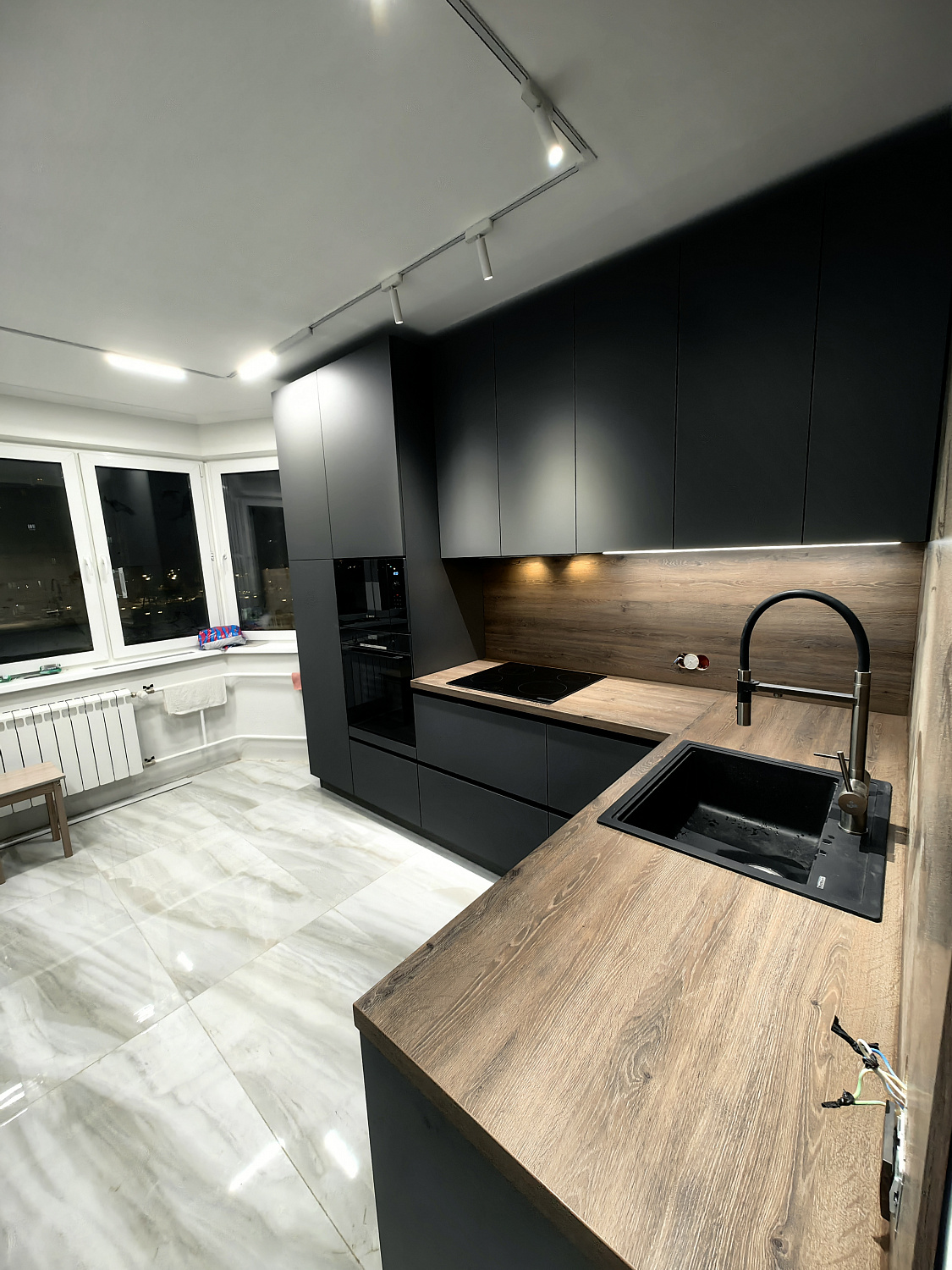 Кухня Egger Диамант серый