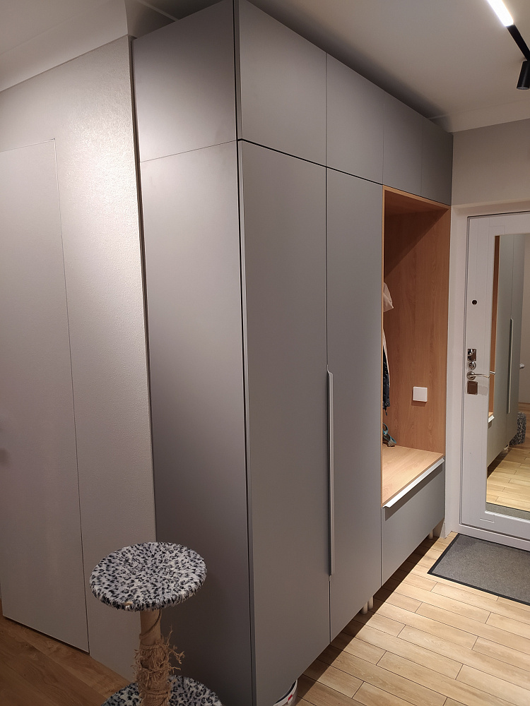 Прихожая серый комби.