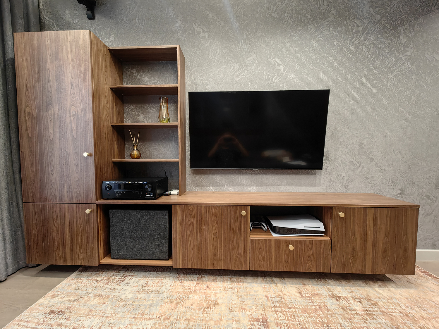 ТВ ТУМБА ШПОН