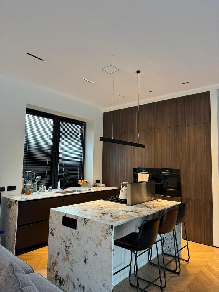 Кухня Egger "Металлик ФайнЛайн Коричневый"