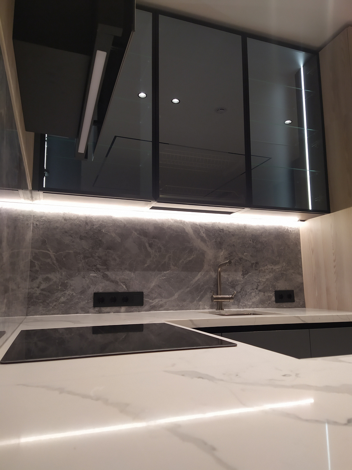 Кухня Fenix Grigio Bromo		