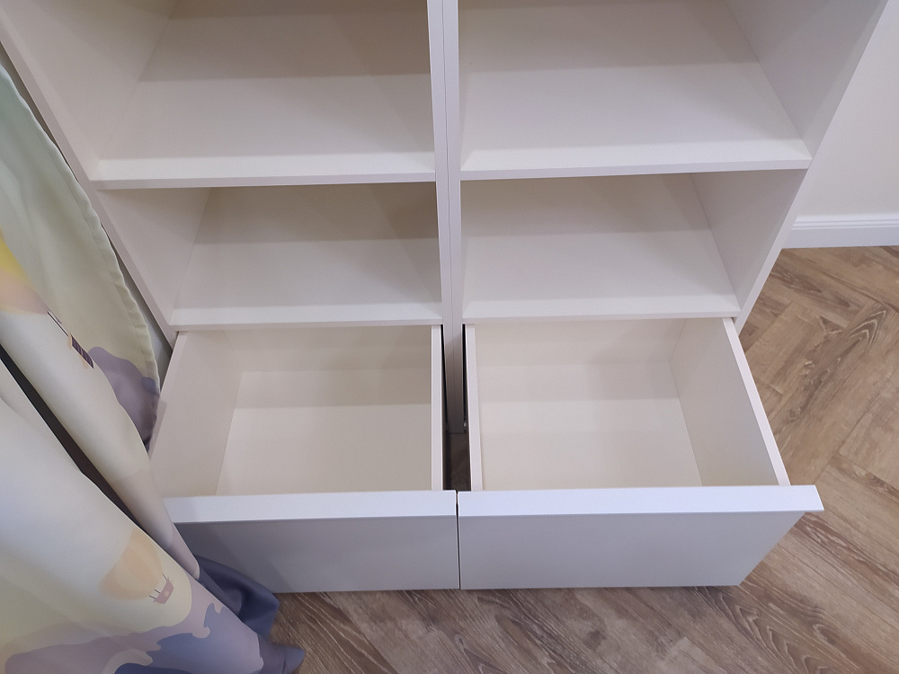 Мебель в детскую комнату (бежевая)