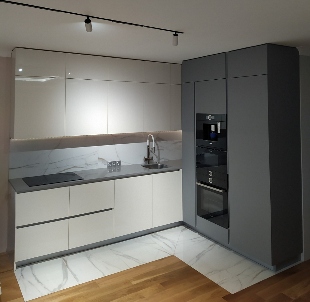 Кухня в современном стиле