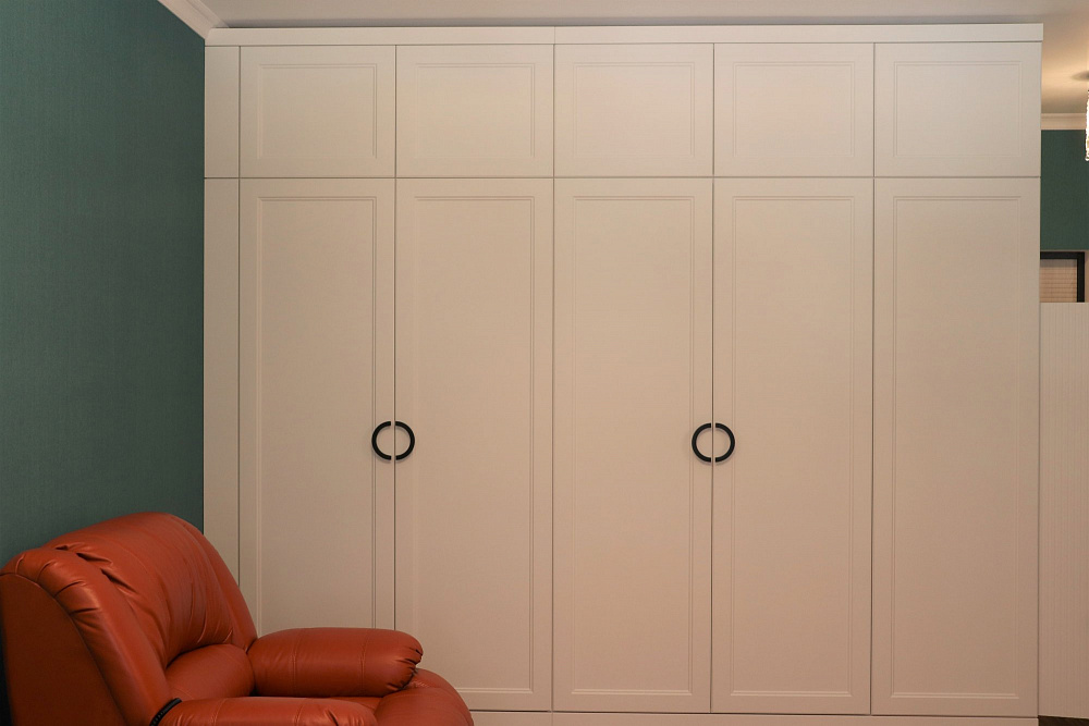 Шкаф-гардеробная угловой белый