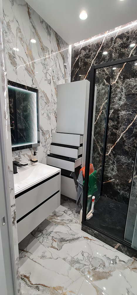 Мебель в ванную комнату серая