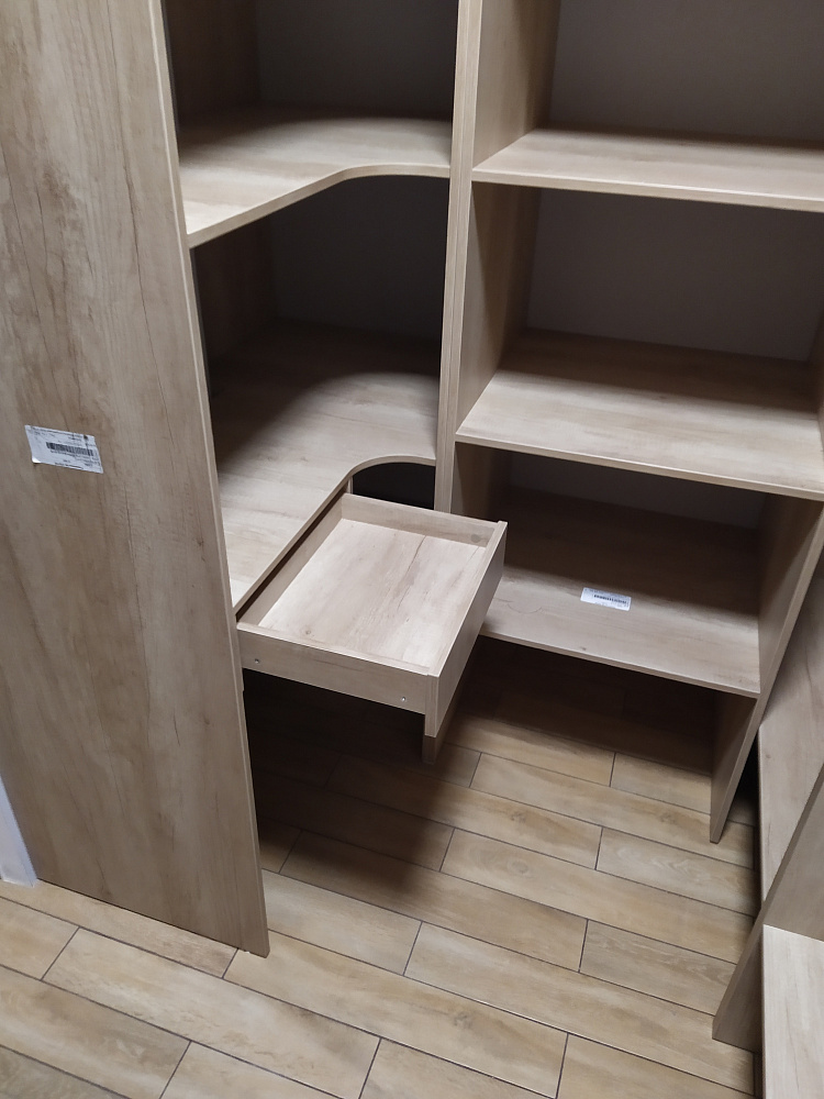 Гардеробная бежевый