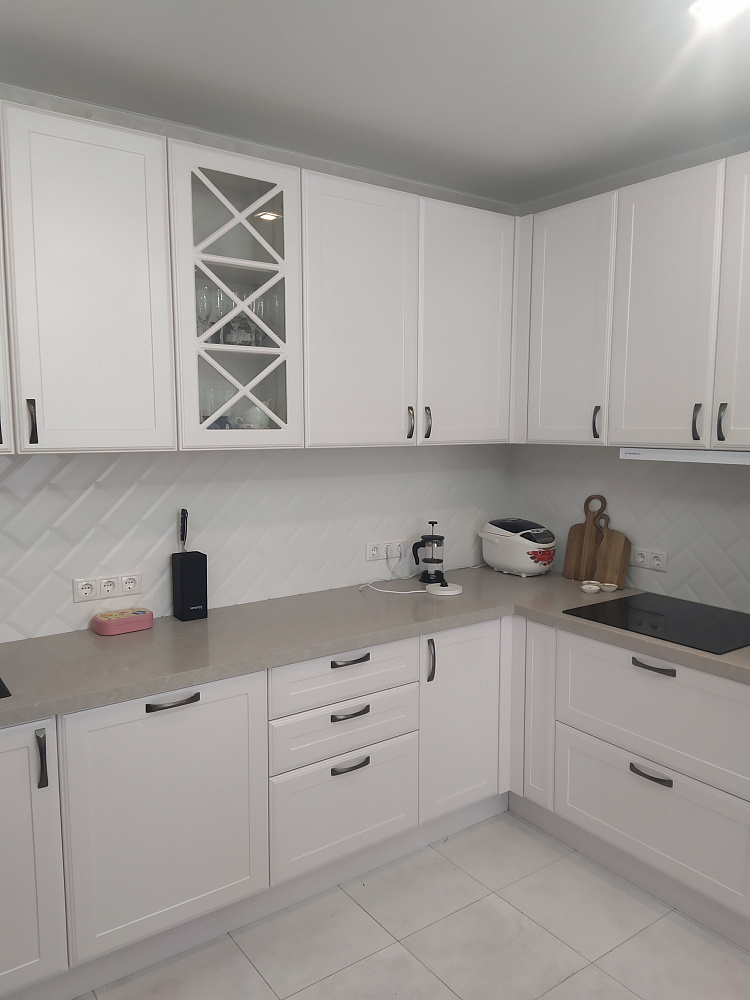 Кухня белая Фасад - "Алмаз"