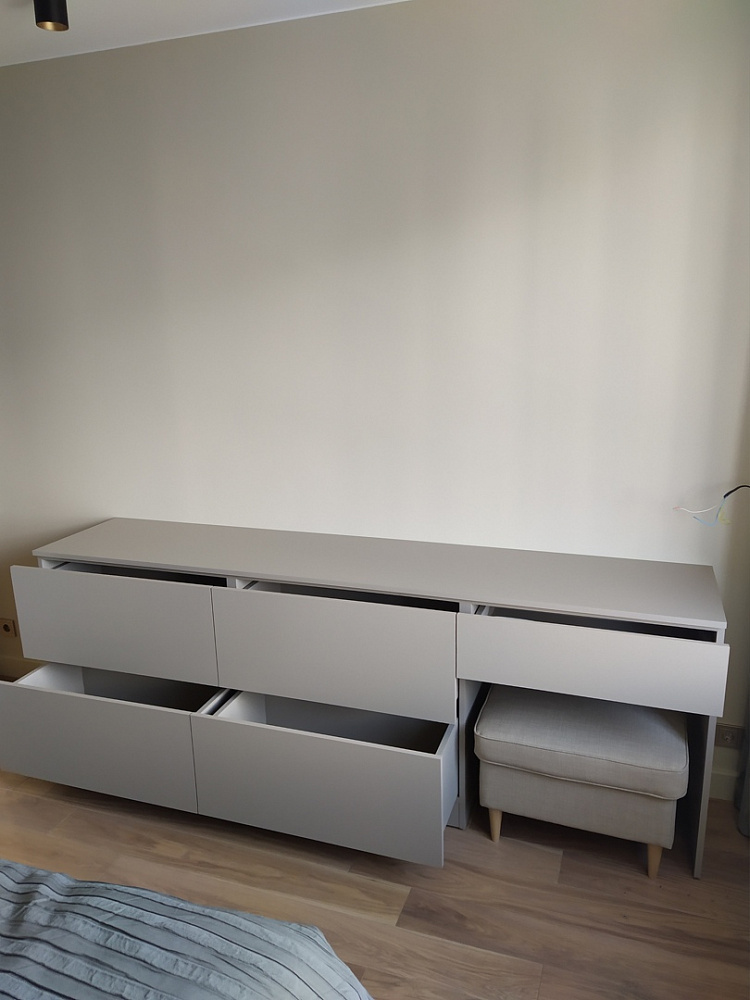 Тумба в спальню