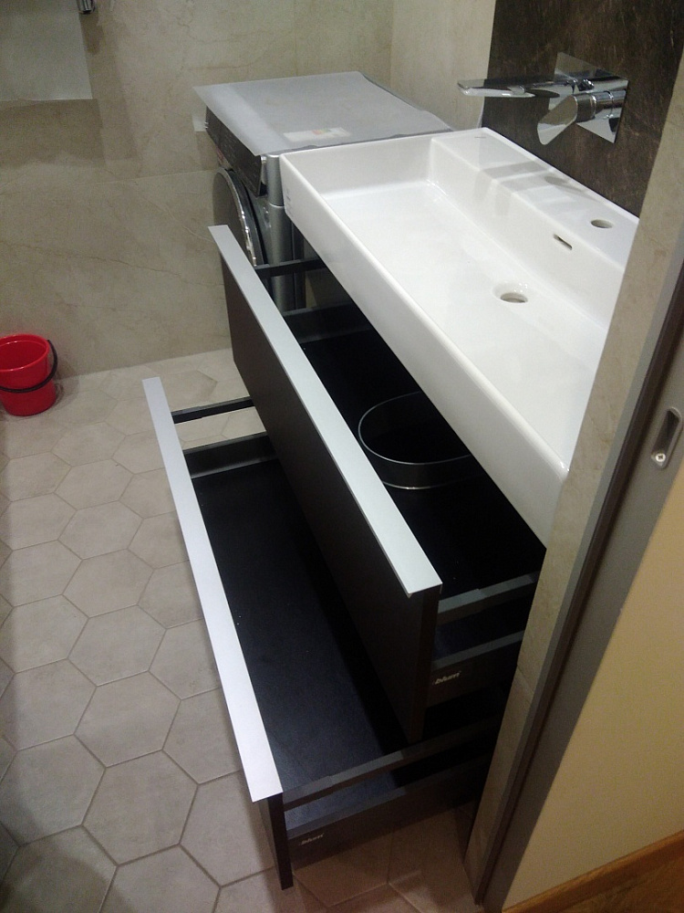 Тумба в ванную комнату