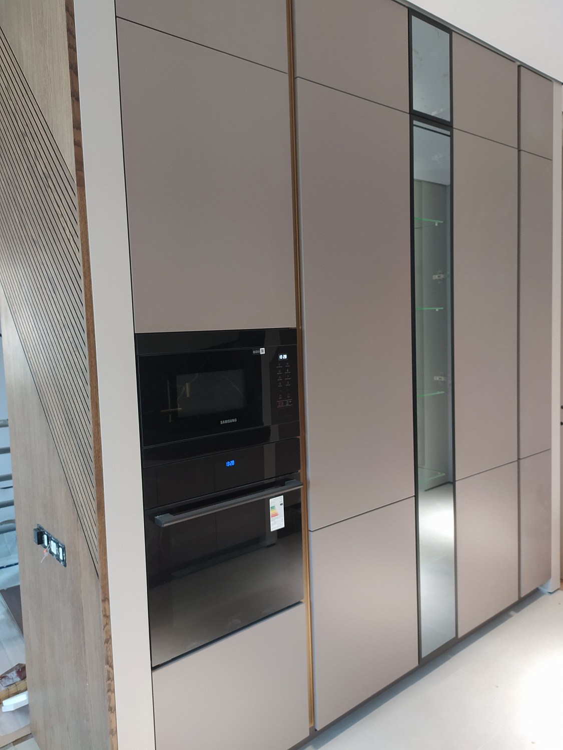 Кухня Эмаль матовая + Fenix