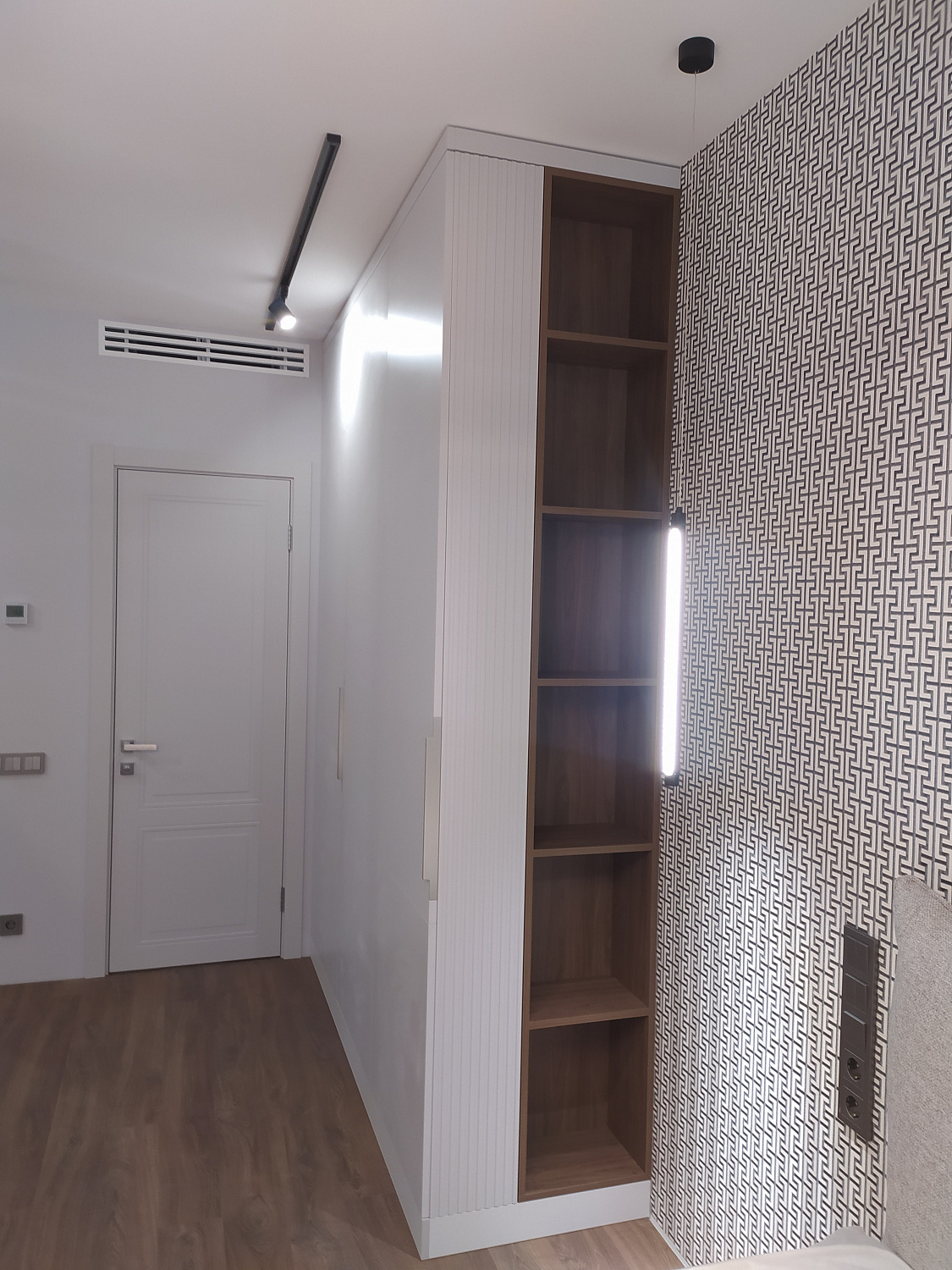 Мебель в спальню комбинированная 