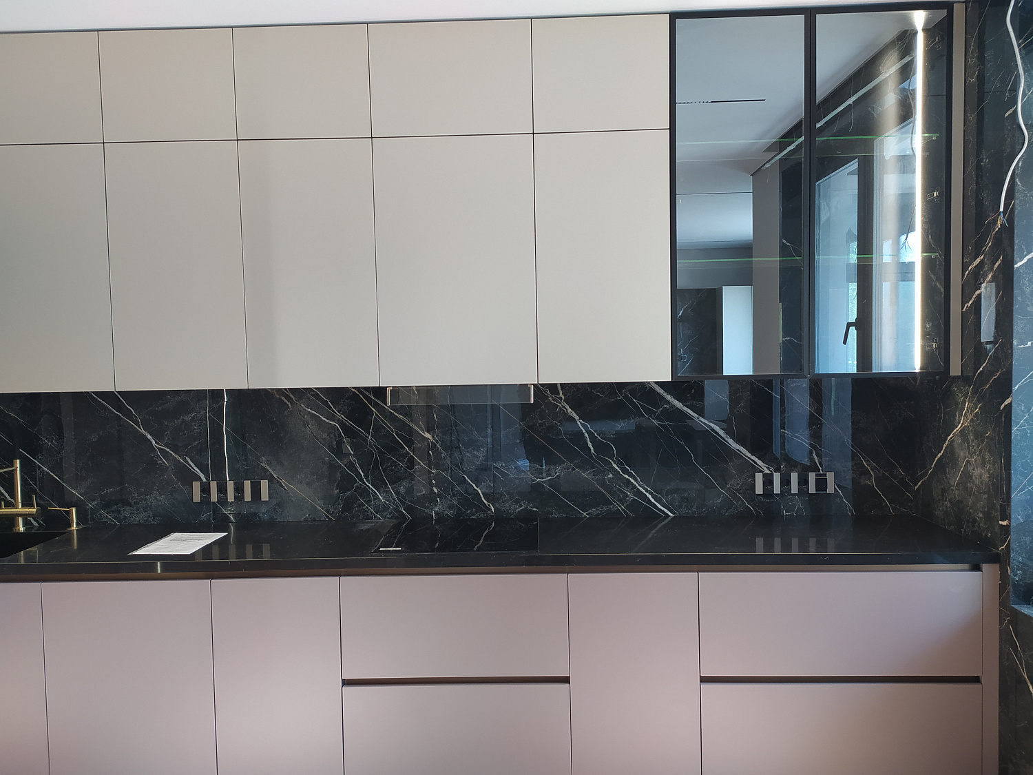 Кухня Эмаль матовая + Fenix