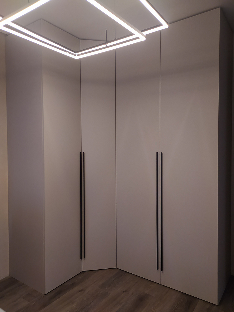 Шкаф-гардеробная в детскую