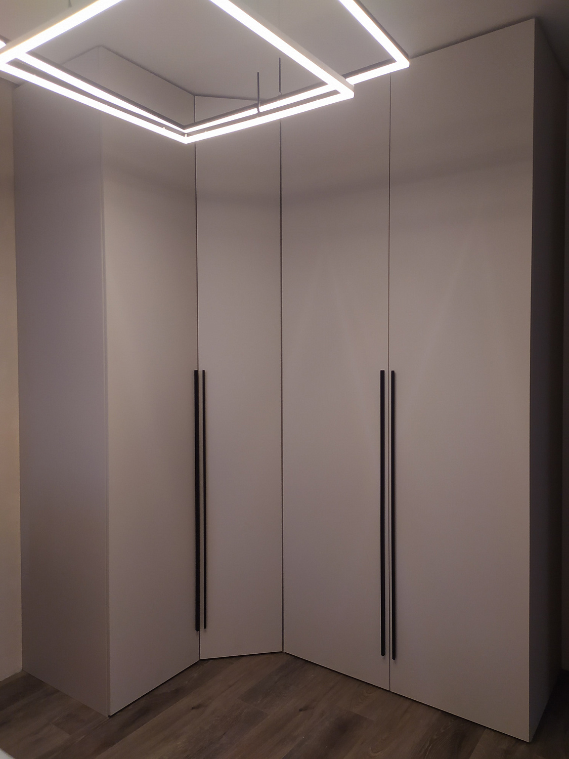 Шкаф-гардеробная в детскую