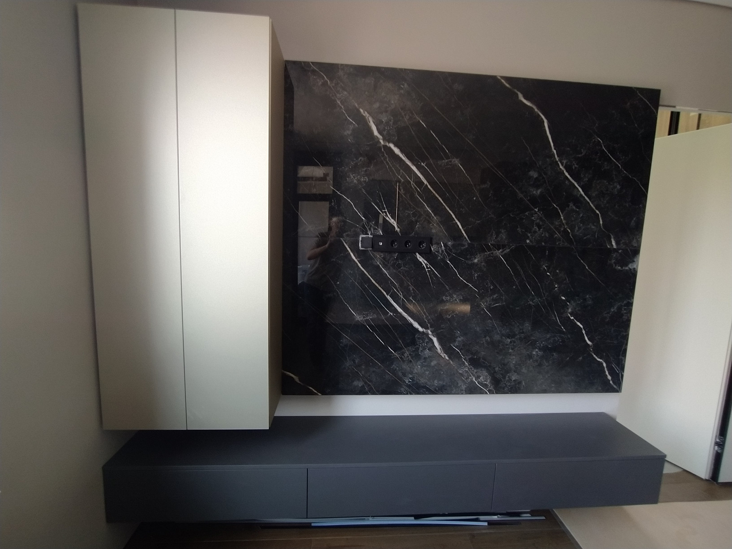 ТВ тумба + стеновая